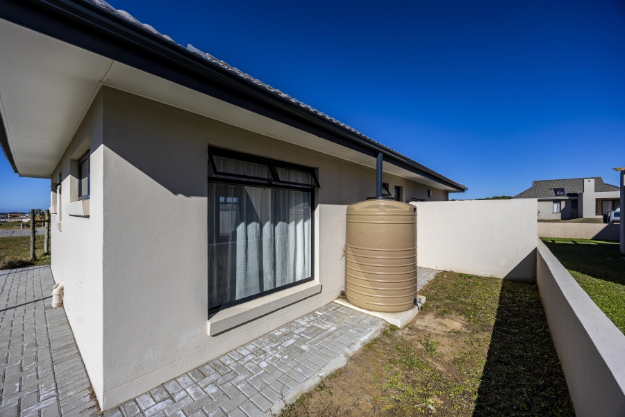 3 Bedroom Property for Sale in Kidds Beach Eastern Cape